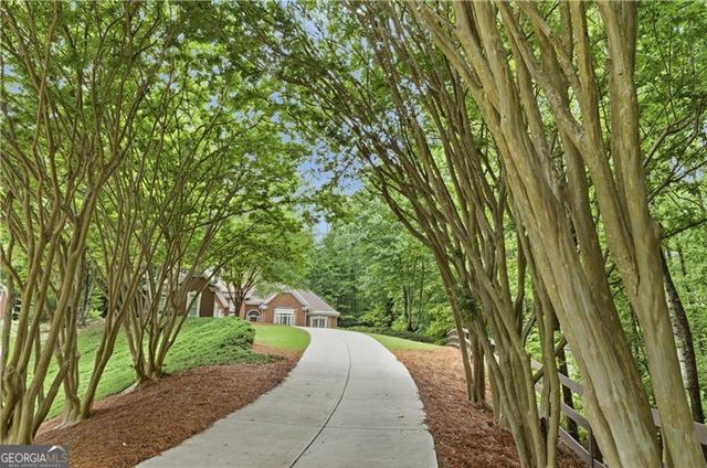565 Kings County Court, Milton, GA 30004