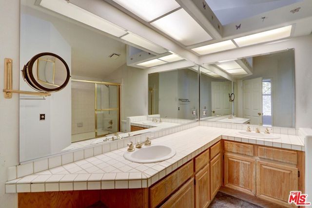 22303 Golden Canyon Circle, Chatsworth (los Angeles), CA 91311