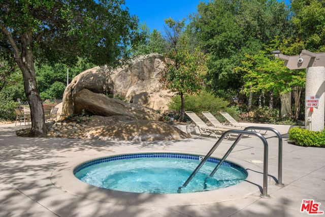 22303 Golden Canyon Circle, Chatsworth (los Angeles), CA 91311