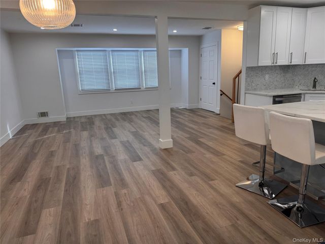 44 Twin Elms Lane, New City, NY 10956