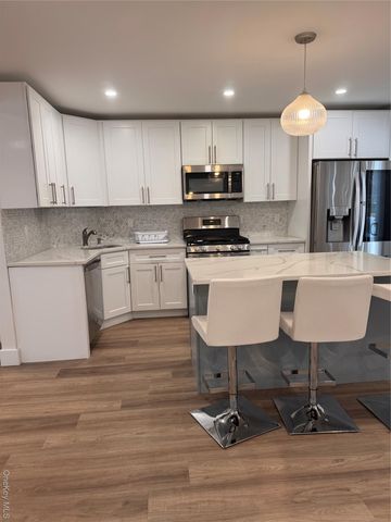 44 Twin Elms Lane, New City, NY 10956