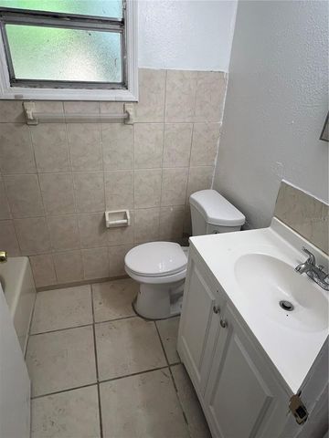 5906 S 81ST STREET, Tampa, FL 33619