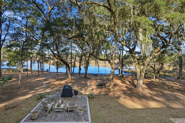 8448 Chisolm Plantation Road, Edisto Island, SC 29438