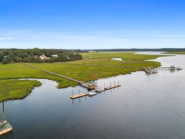 8448 Chisolm Plantation Road, Edisto Island, SC 29438