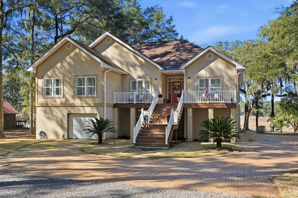 8448 Chisolm Plantation Road, Edisto Island, SC 29438