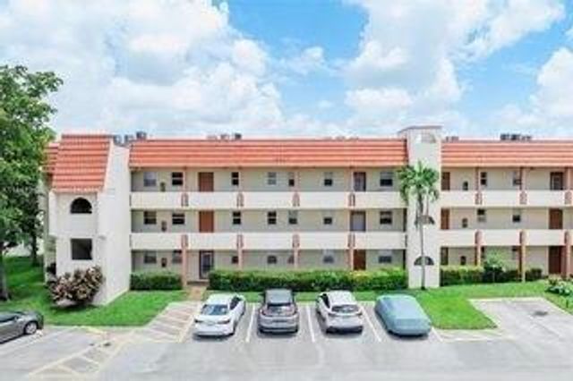 2871 E Sunrise Lakes Drive 101, Sunrise, FL 33322