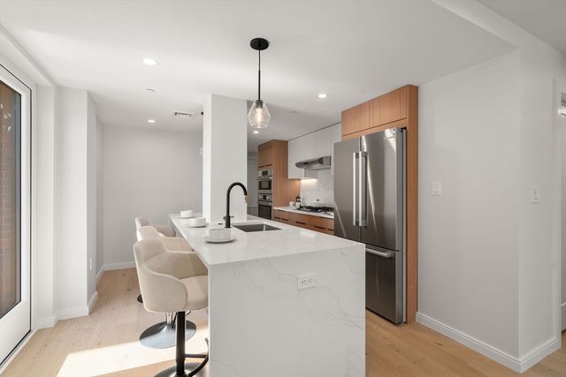 125 Lowell Street 102, Somerville, MA 02143