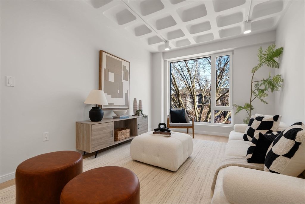 125 Lowell Street 102, Somerville, MA 02143