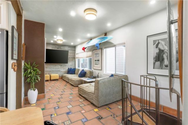 106 31st Street, Newport Beach, CA 92663