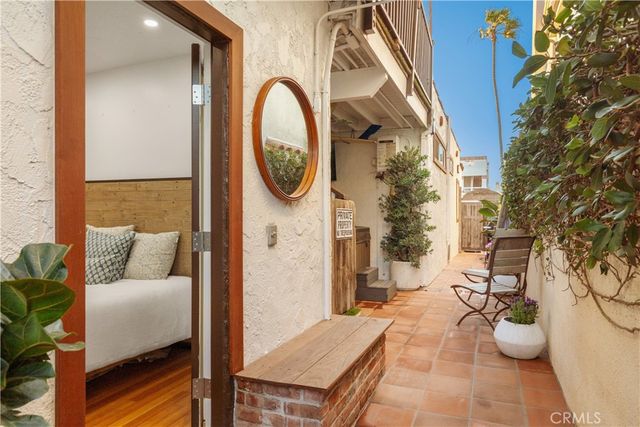 106 31st Street, Newport Beach, CA 92663