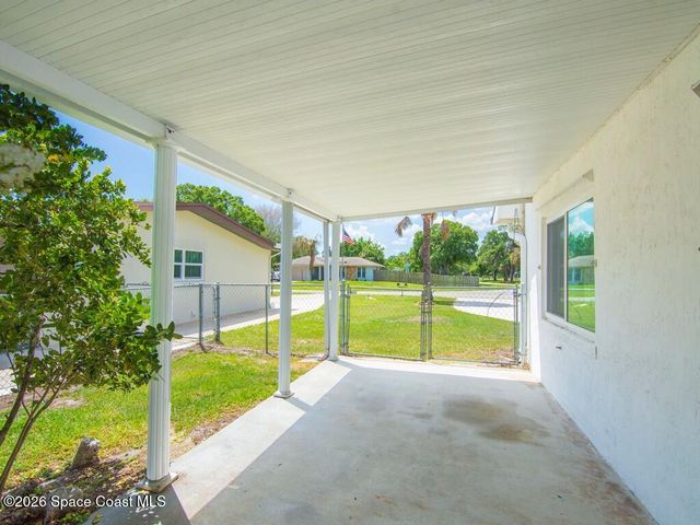 7410 Santa Rosa Parkway, Fort Pierce, FL 34951