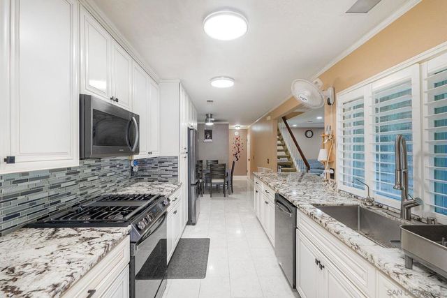 13635 Comuna Dr, Poway, CA 92064
