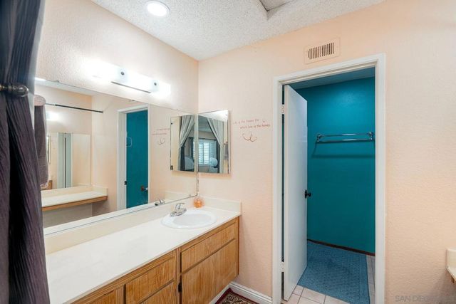 13635 Comuna Dr, Poway, CA 92064