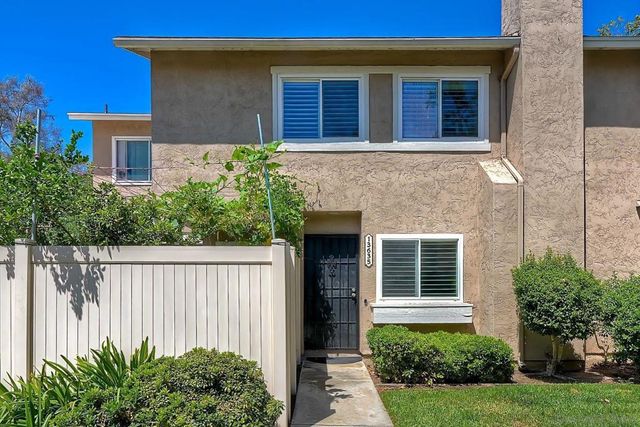 13635 Comuna Dr, Poway, CA 92064