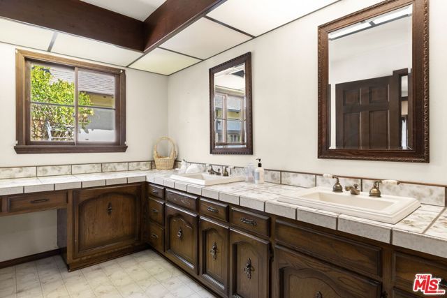 739 24th Street, Santa Monica, CA 90402