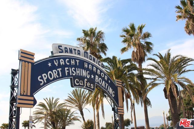 739 24th Street, Santa Monica, CA 90402