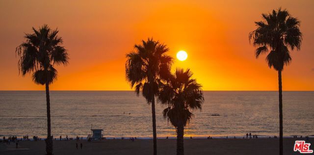 739 24th Street, Santa Monica, CA 90402