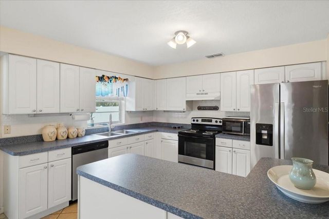156 MANSEAU DRIVE, Winter Haven, FL 33880