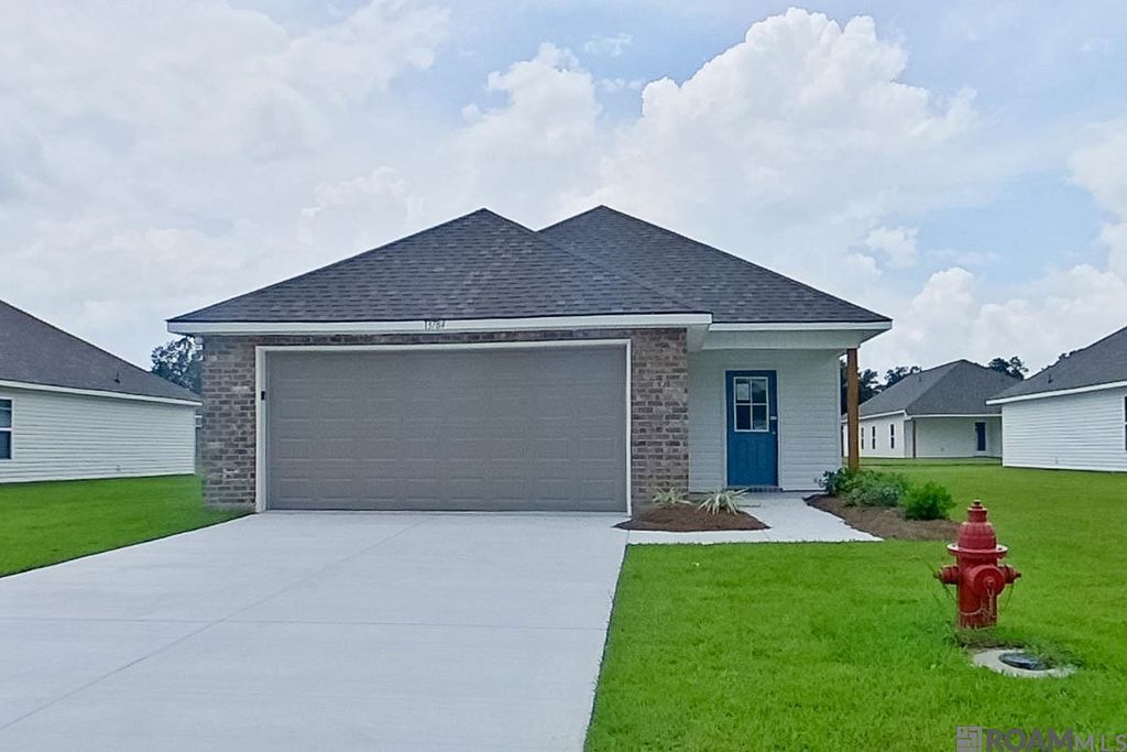 13963 Barrington Ave, Denham Springs, LA 70726