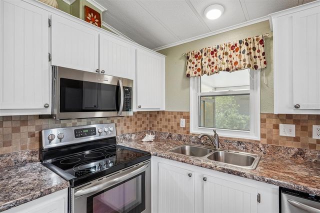 1620 W SCHWARTZ BOULEVARD, The Villages, FL 32159