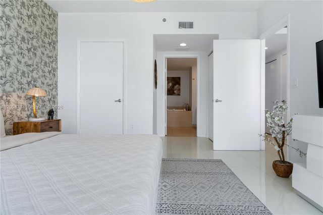 485 Brickell Avenue 3904, Miami, FL 33131