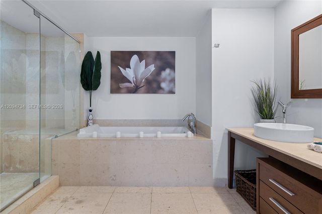 485 Brickell Avenue 3904, Miami, FL 33131