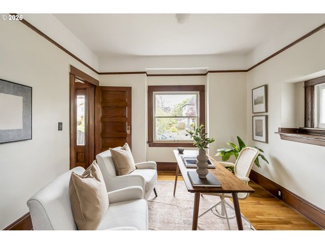 5905 N WILBUR Ave, Portland, OR 97217