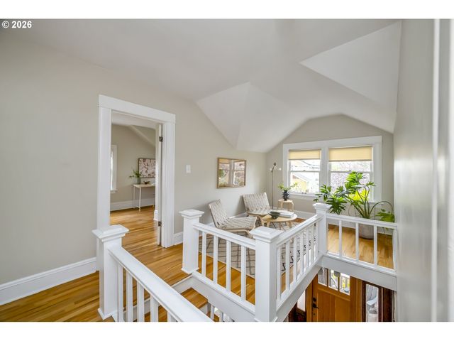 5905 N WILBUR Ave, Portland, OR 97217