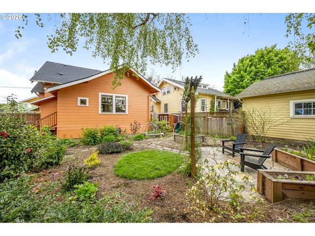 5905 N WILBUR Ave, Portland, OR 97217