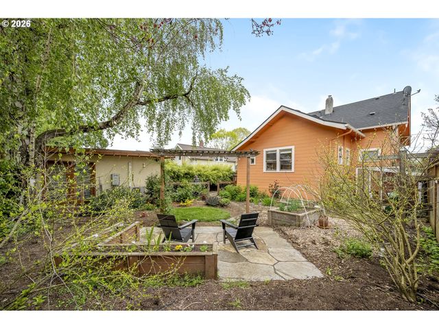 5905 N WILBUR Ave, Portland, OR 97217
