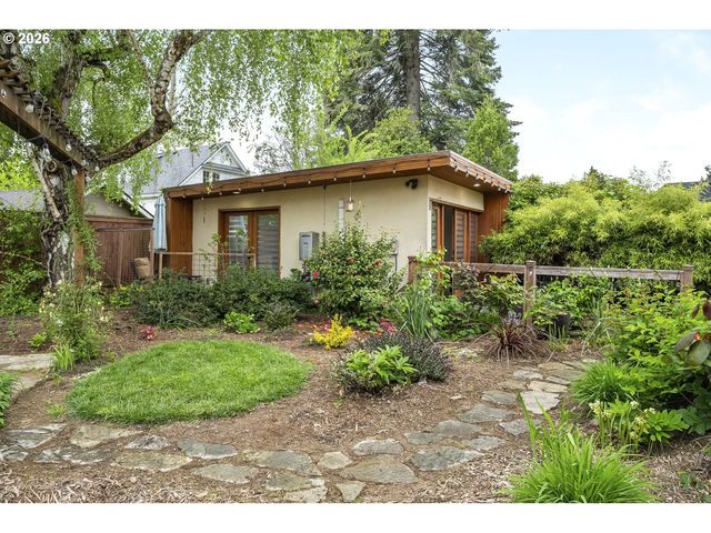 5905 N WILBUR Ave, Portland, OR 97217