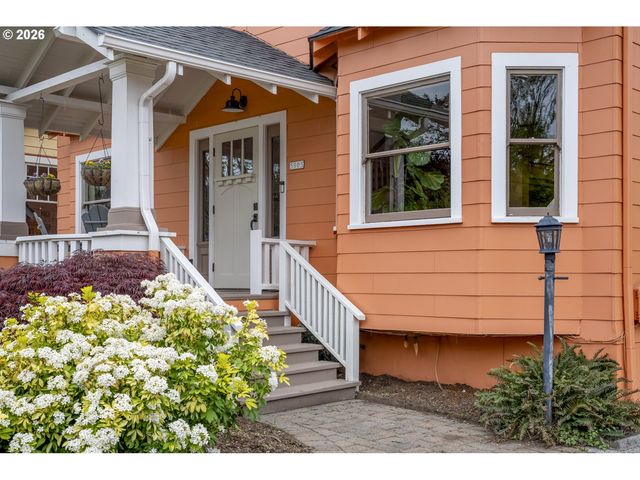 5905 N WILBUR Ave, Portland, OR 97217