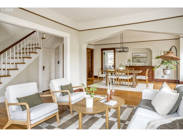 5905 N WILBUR Ave, Portland, OR 97217