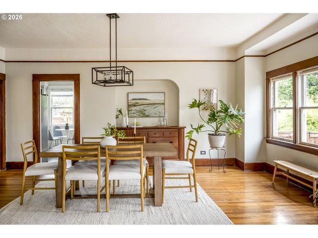 5905 N WILBUR Ave, Portland, OR 97217