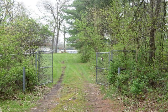 12230 Riverside Drive, White Pigeon, MI 49099