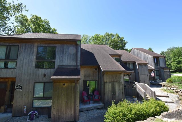 9473 S Pointe Lasalles Dr Unit 96, Bloomington, IN 47401