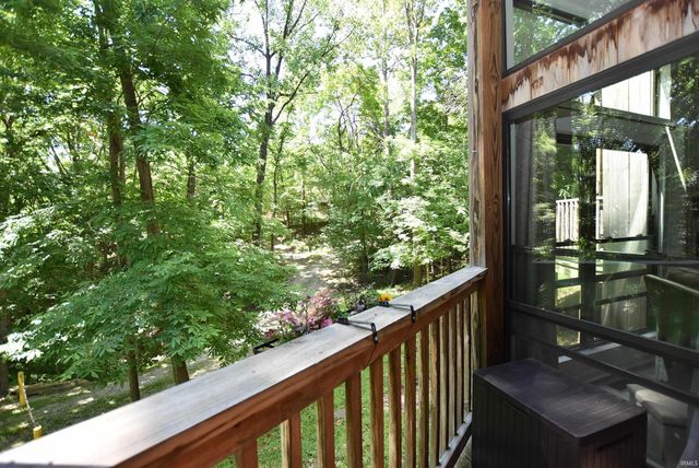 9473 S Pointe Lasalles Dr Unit 96, Bloomington, IN 47401