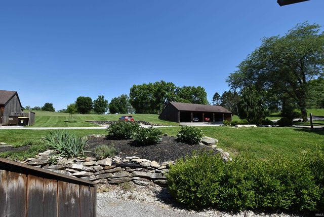 9473 S Pointe Lasalles Dr Unit 96, Bloomington, IN 47401