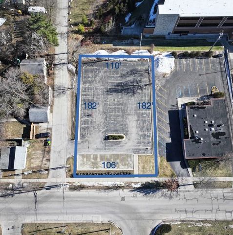 103 S Madison Street, Traverse City, MI 49684