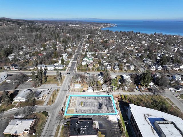 103 S Madison Street, Traverse City, MI 49684