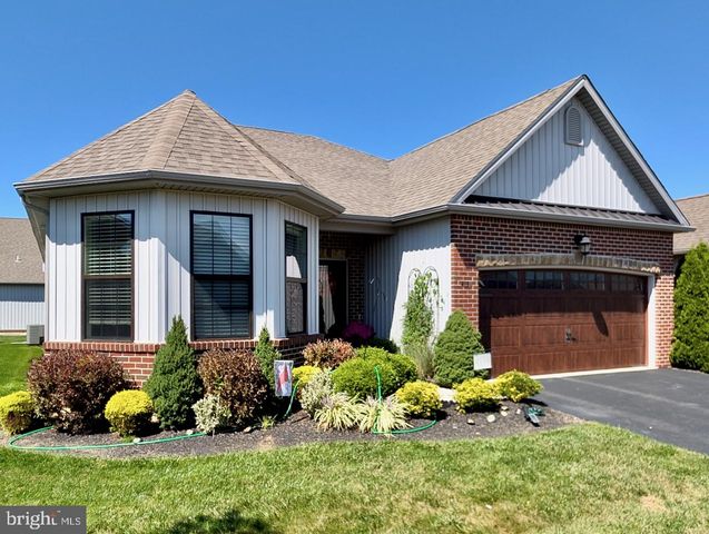 4139 CLEARBROOK RD, Emmaus, PA 18049