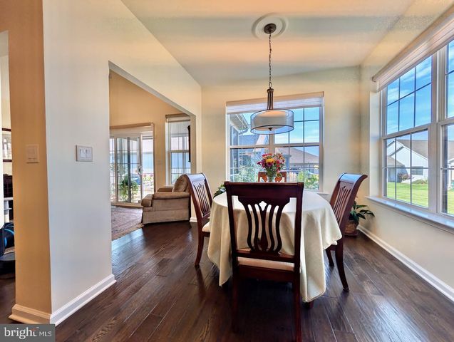 4139 CLEARBROOK RD, Emmaus, PA 18049