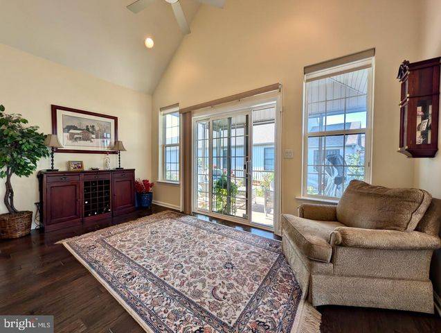 4139 CLEARBROOK RD, Emmaus, PA 18049