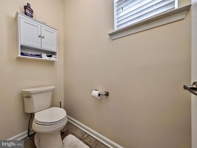 4139 CLEARBROOK RD, Emmaus, PA 18049