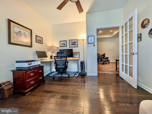 4139 CLEARBROOK RD, Emmaus, PA 18049