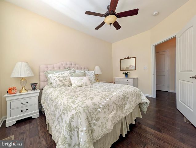 4139 CLEARBROOK RD, Emmaus, PA 18049