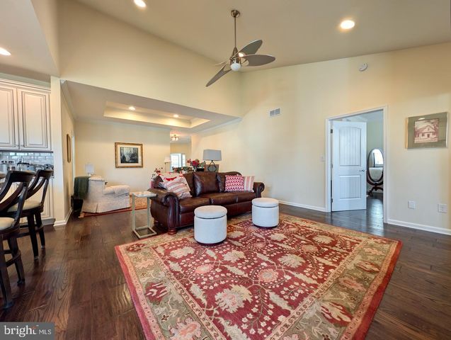 4139 CLEARBROOK RD, Emmaus, PA 18049