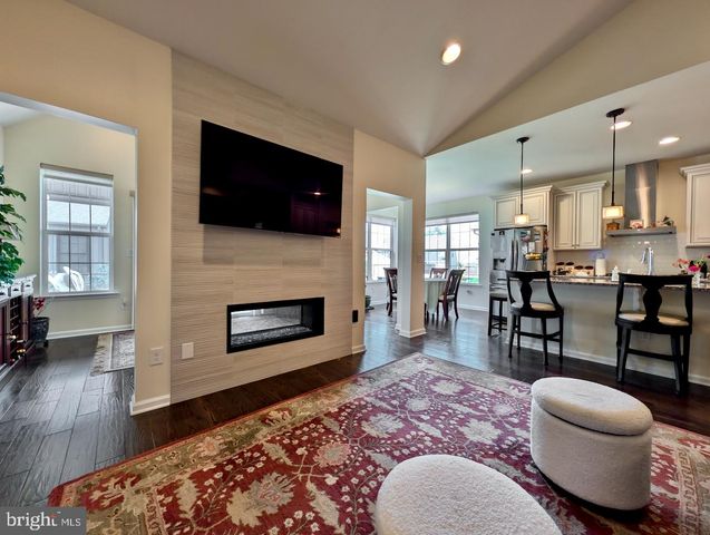 4139 CLEARBROOK RD, Emmaus, PA 18049