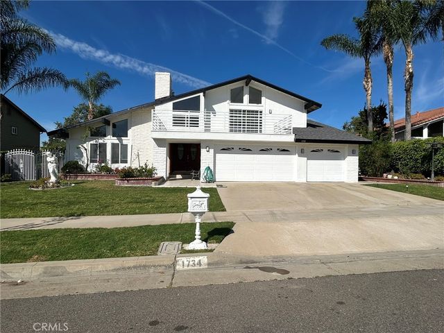 1734 N Yurok, Orange, CA 92867