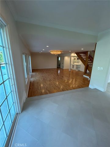 1734 N Yurok, Orange, CA 92867